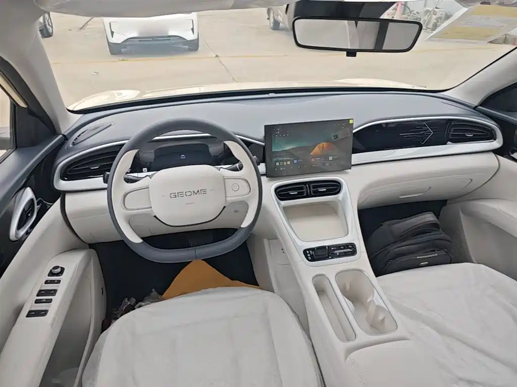 Geely Galaxy Starry Wish 2026 Edition 310km Youth Version фото 10