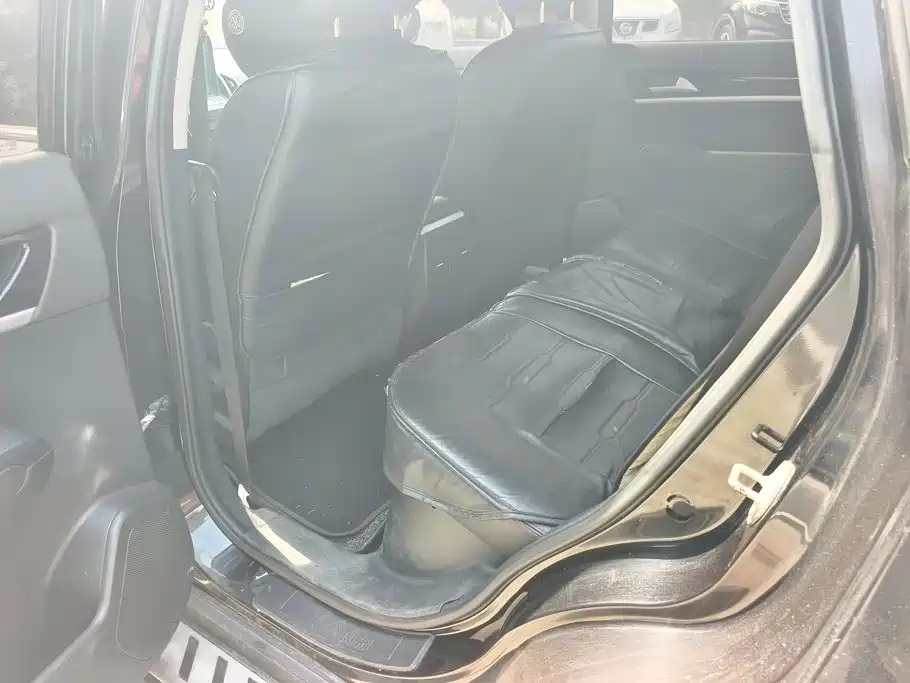 Dongfeng Aeolus Dongfeng Fengshen AX7 2016 2015 2.0L Manual Smart Joy
