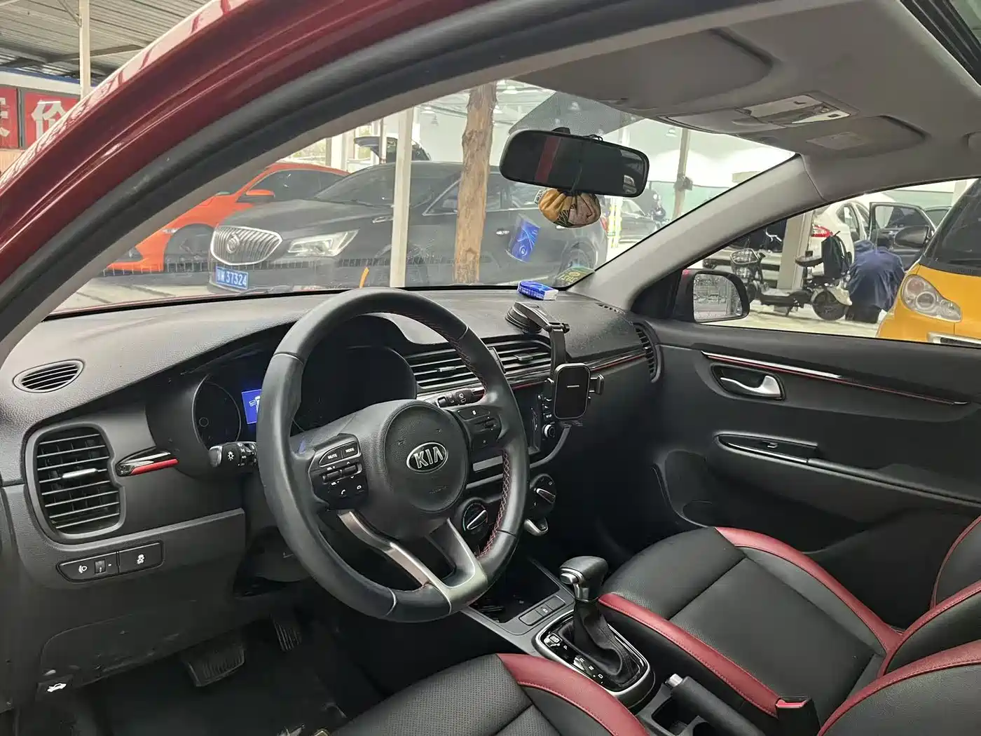 Kia KX CROSS 2019 2019 1.6L Automatic Smart Sunroof Edition China VI
