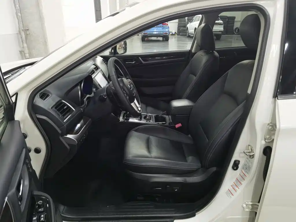 SUBARU OUTBACK