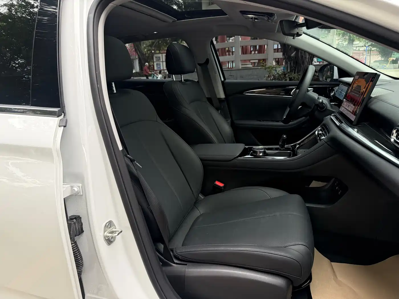 Geely Emgrand 2026 Model Fifth Generation 1.5T Light Chaser Edition фото 17