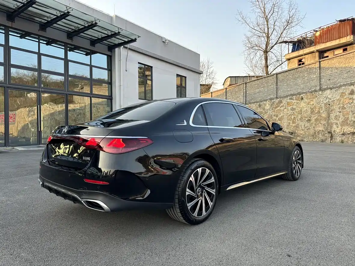 Mercedes-Benz E-Class 2025 E 300 L Luxury фото 7