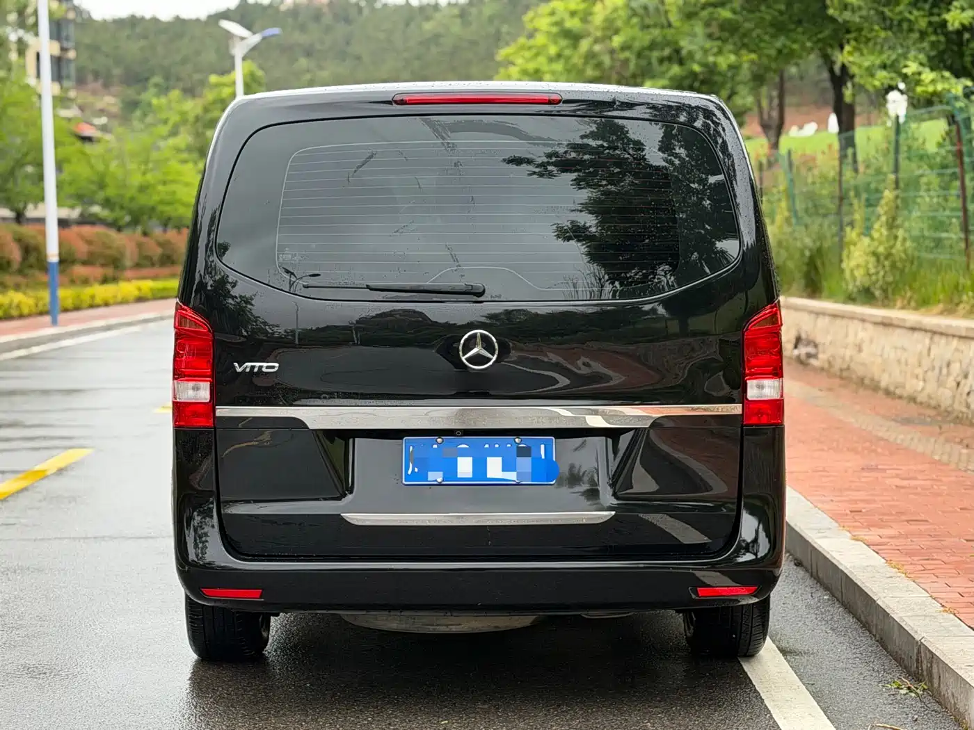 Mercedes-Benz Vito 2016 2.0T Elite 9-Seater фото 4