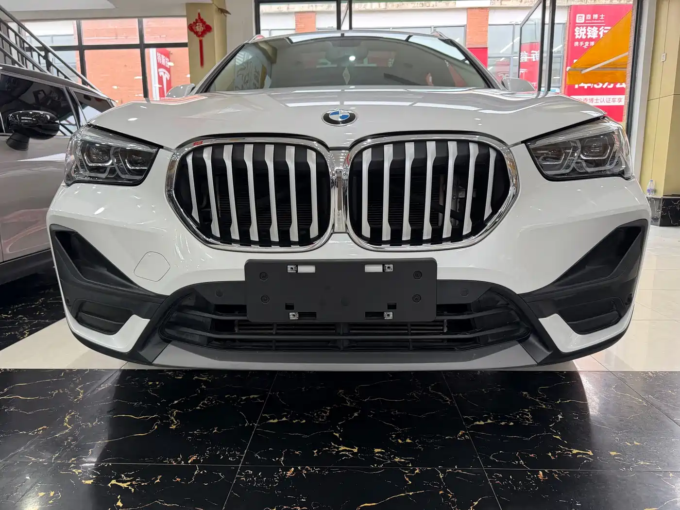 BMW X1 2021 sDrive20Li Fashion фото 2