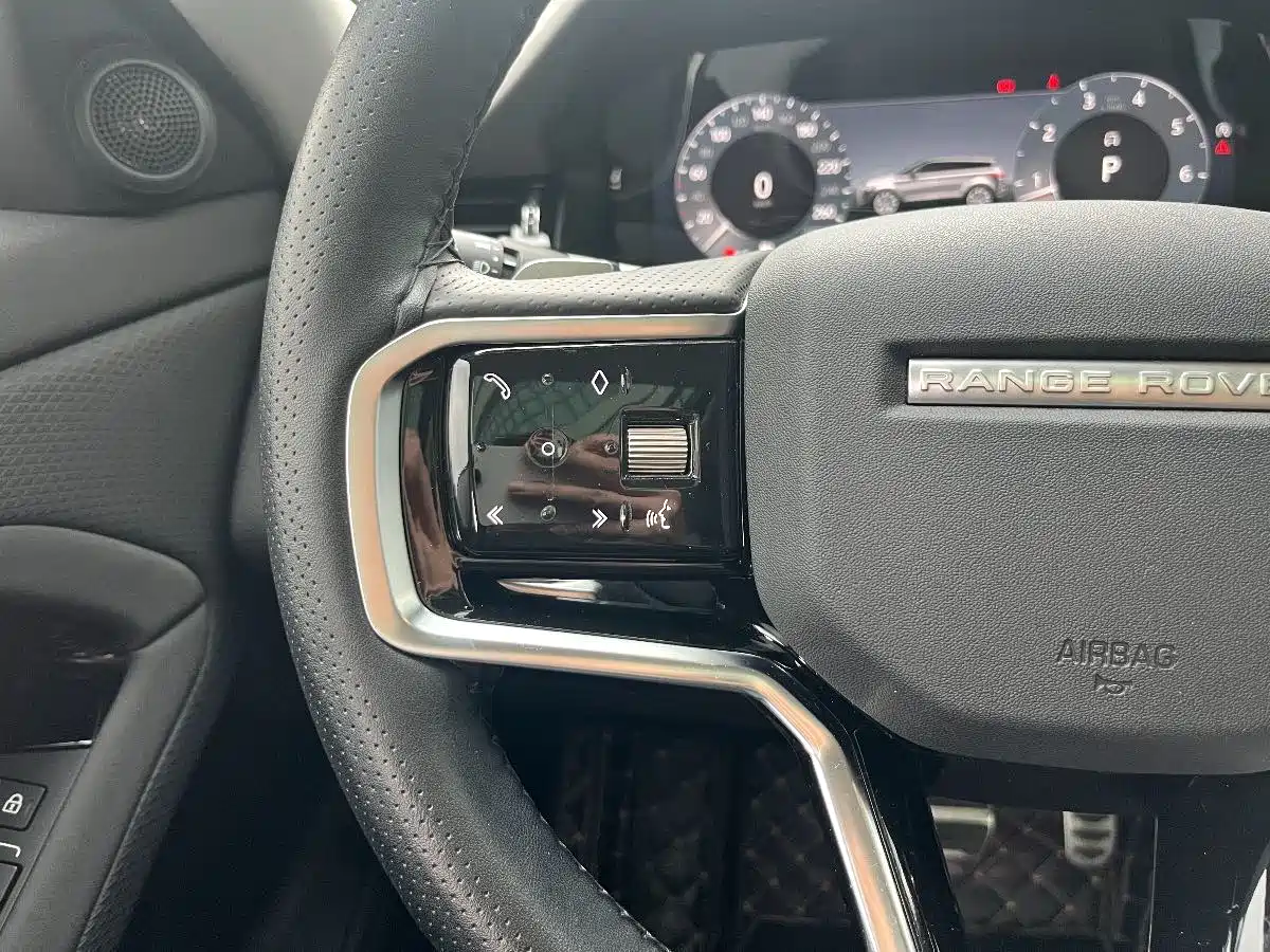 Land Rover Range Rover Evoque 2023 Range Rover Evoque L 200PS Elite Edition фото 19