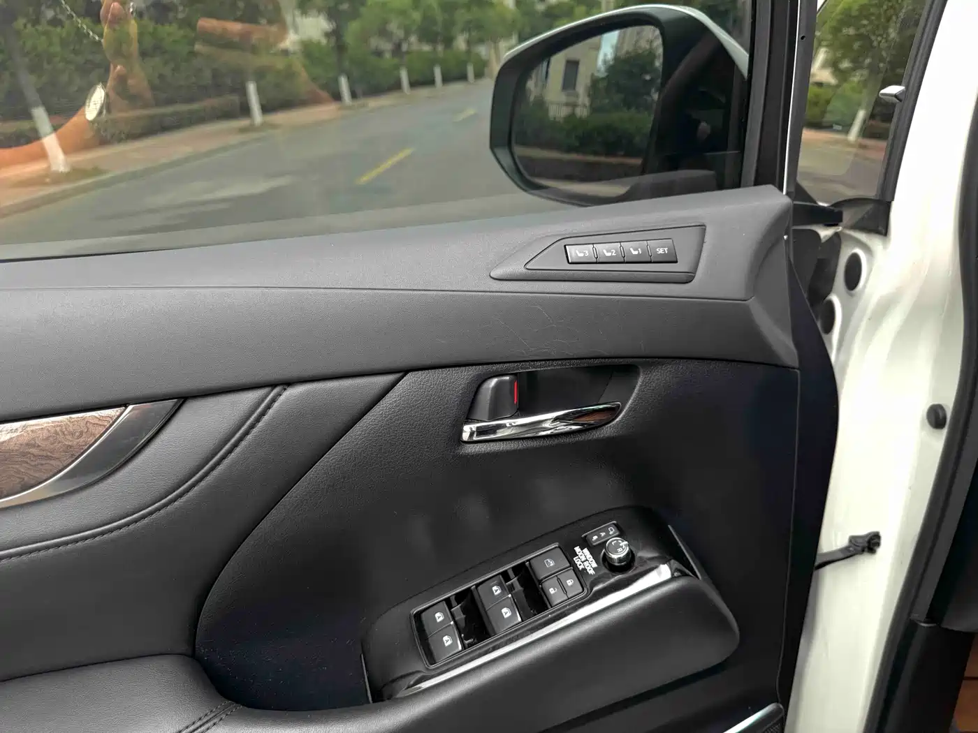 Toyota Alphard 2018 Facelift 3.5L Premium Edition фото 8