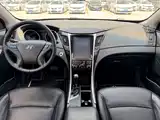Photo 10 - Hyundai Sonata