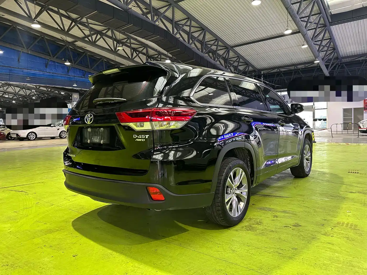 TOYOTA HIGHLANDER