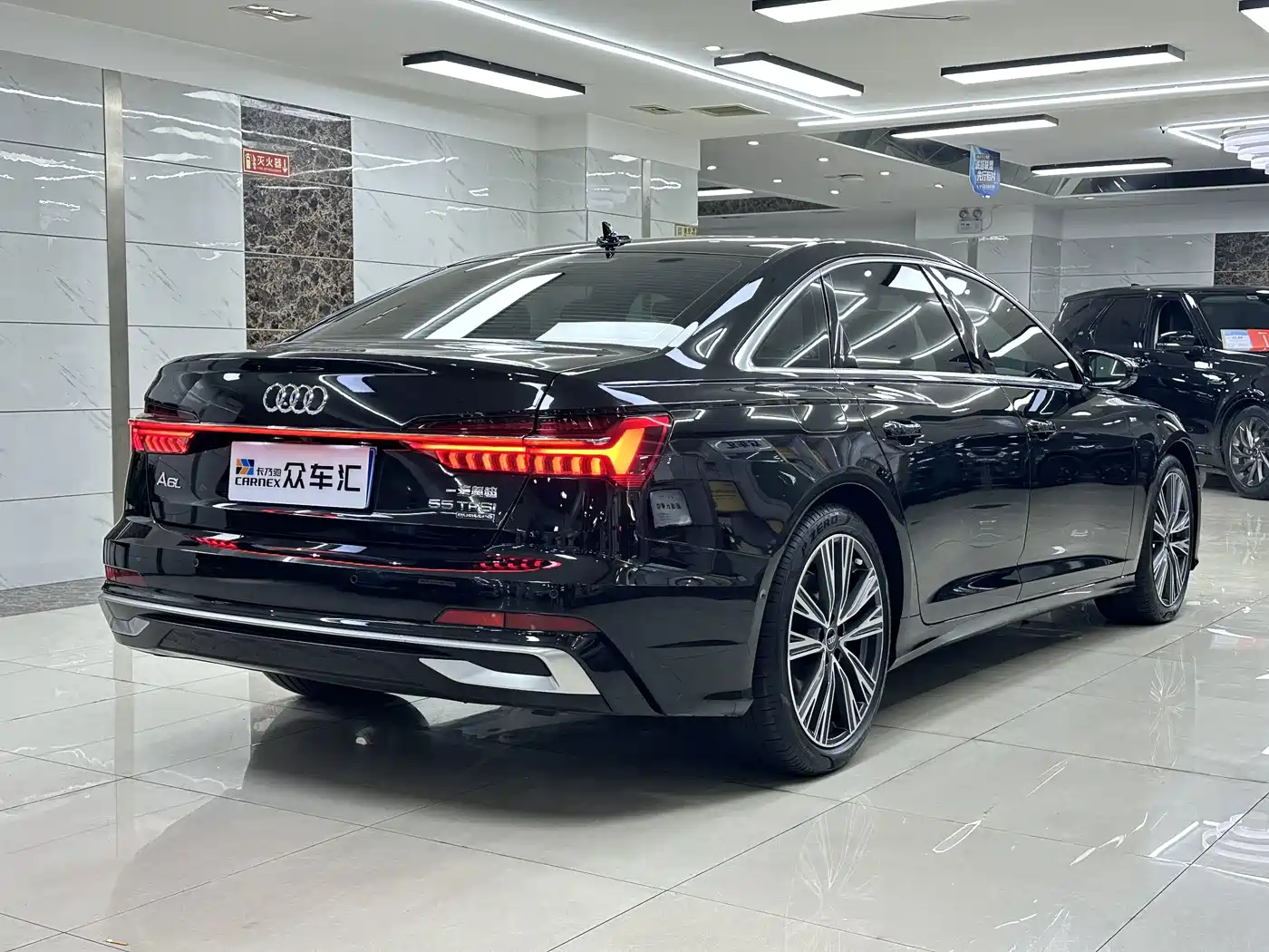 Фото 6 - Audi A6L