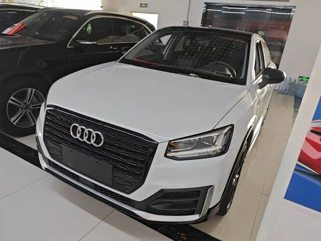 Audi Q2L 2019 2018 35 TFSI Launch Exclusive Edition China VI