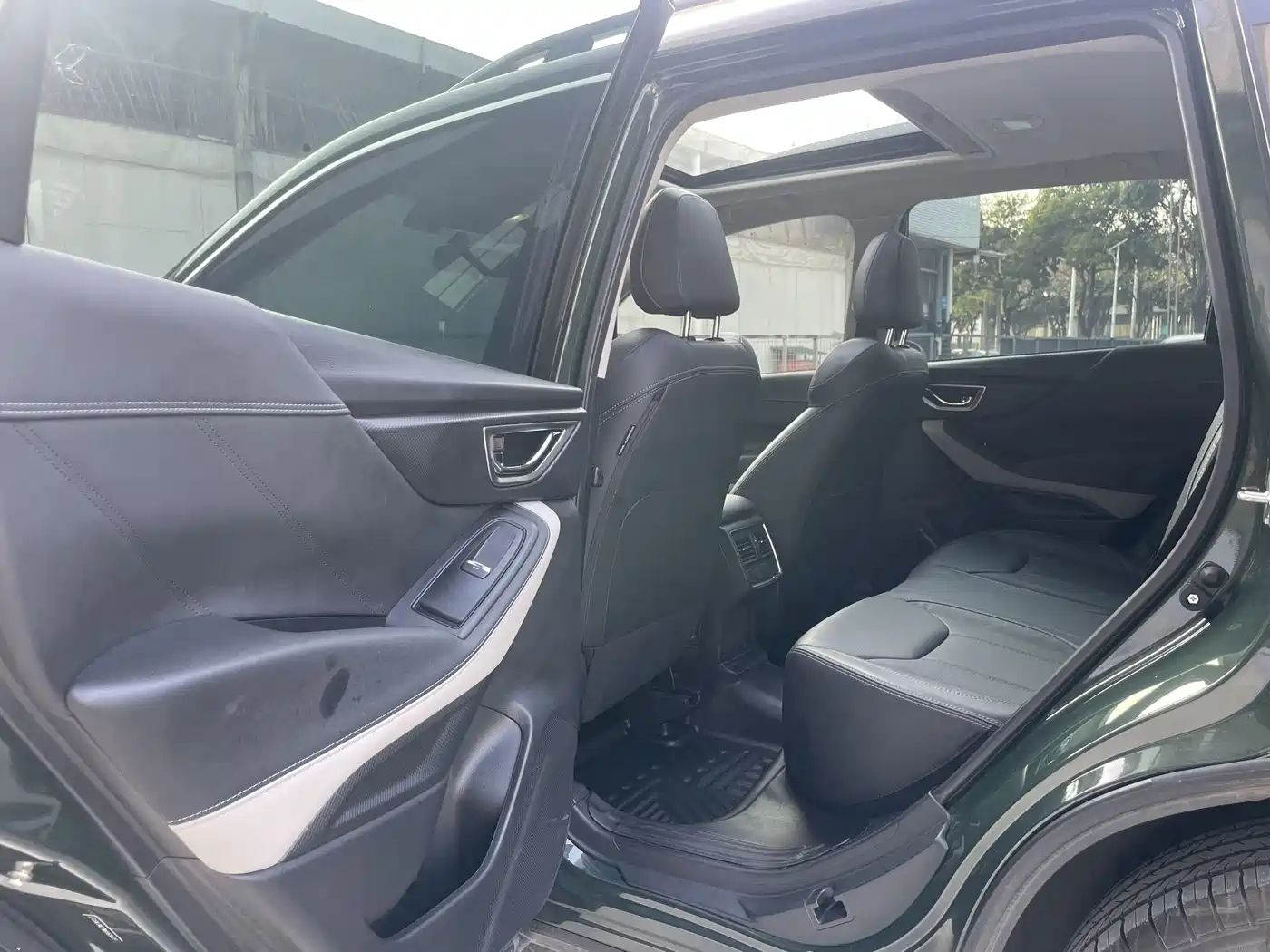 Subaru Forester 2022 2.0i AWD Luxury Edition with EyeSight фото 23