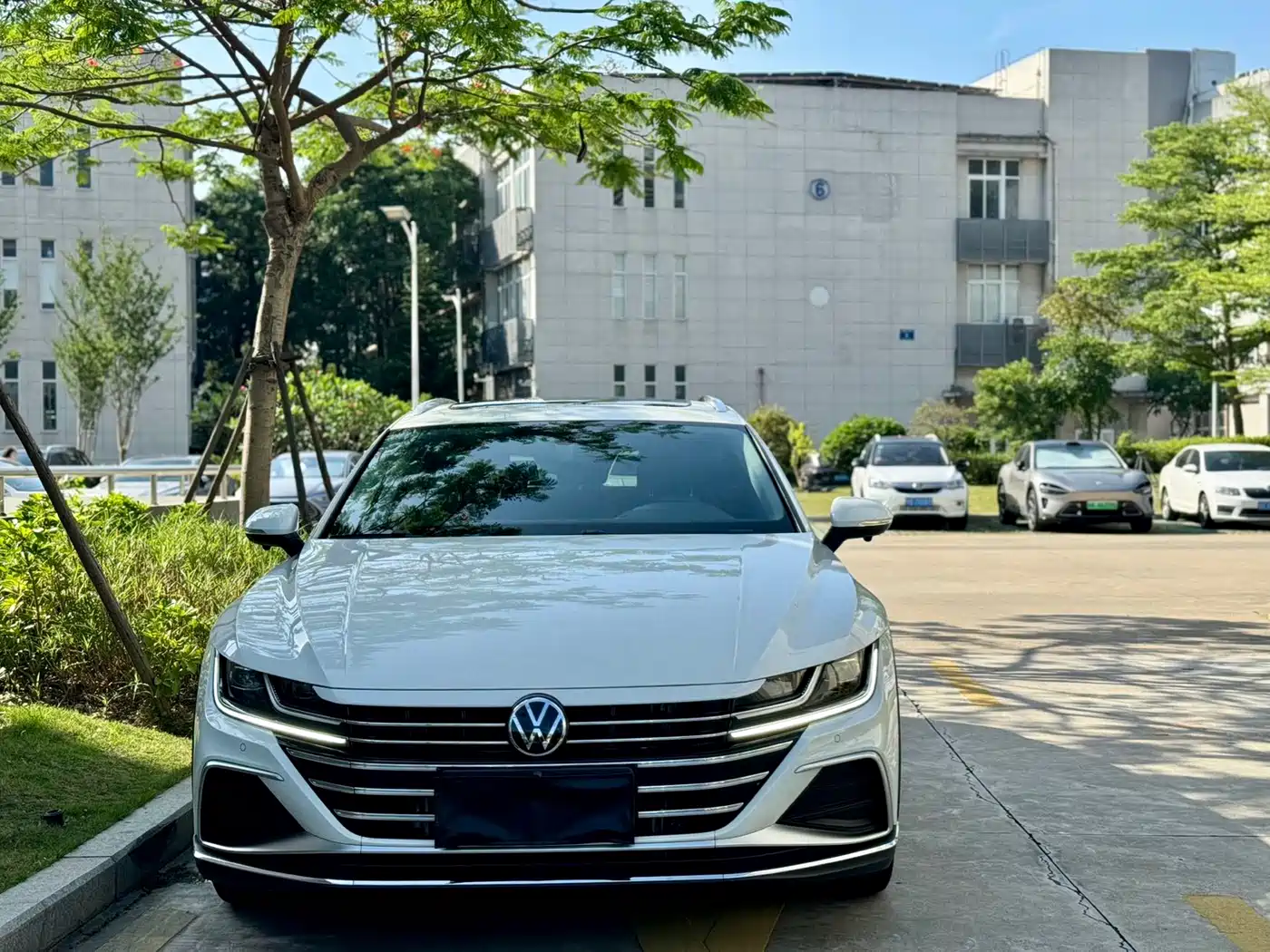 Volkswagen FAW-Volkswagen CC 2025 Shooting Brake 330TSI Hunter Eye Shared Edition фото 2