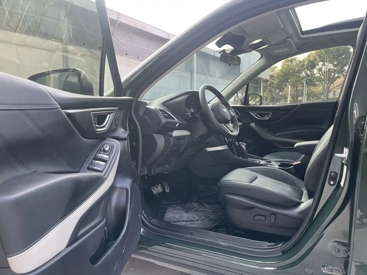 Subaru Forester 2022 2.0i AWD Luxury Edition with EyeSight фото 15