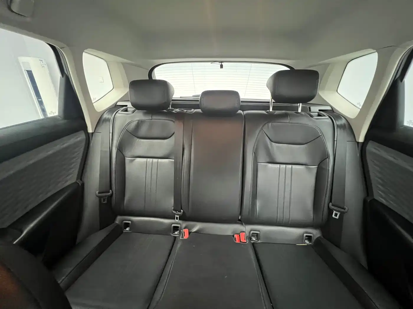 Volkswagen Tharu 2022 280TSI 2WD Trend фото 12