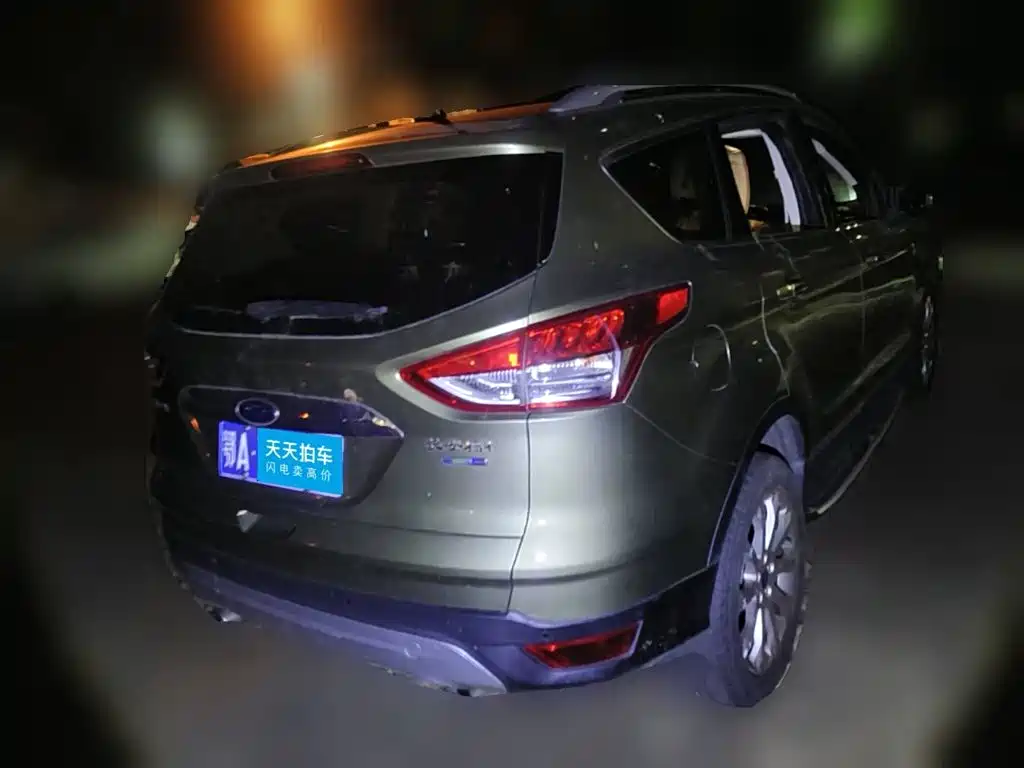 Фото 2 - Ford Kuga