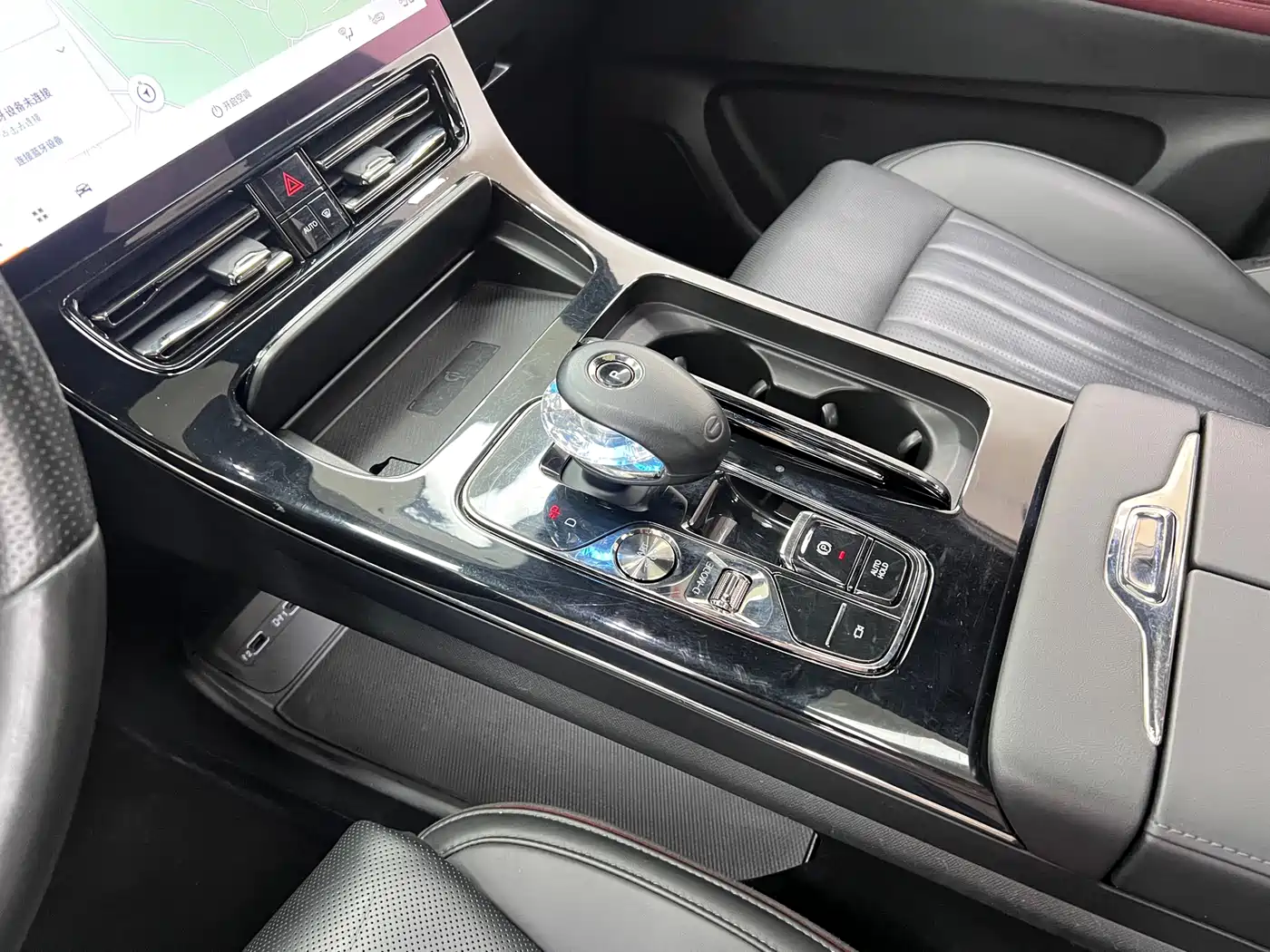 GAC Trumpchi Trumpchi M8 2024 Patriarch Series Twin Engine Ultimate Edition фото 34