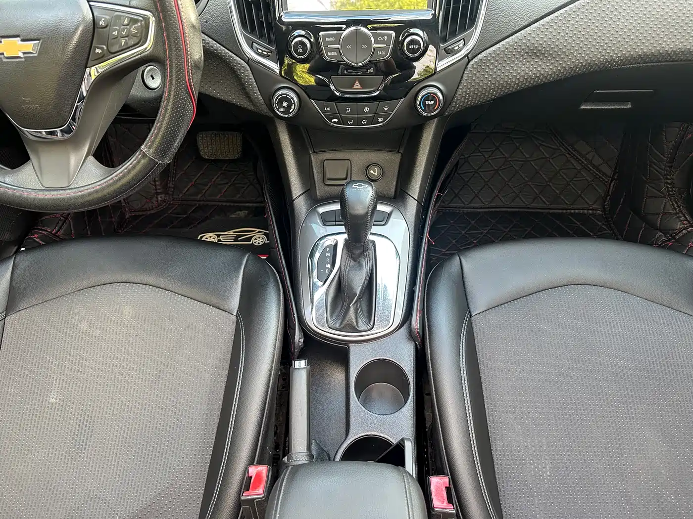 Chevrolet Cruze 2016 1.5L Automatic Luxury Edition фото 22
