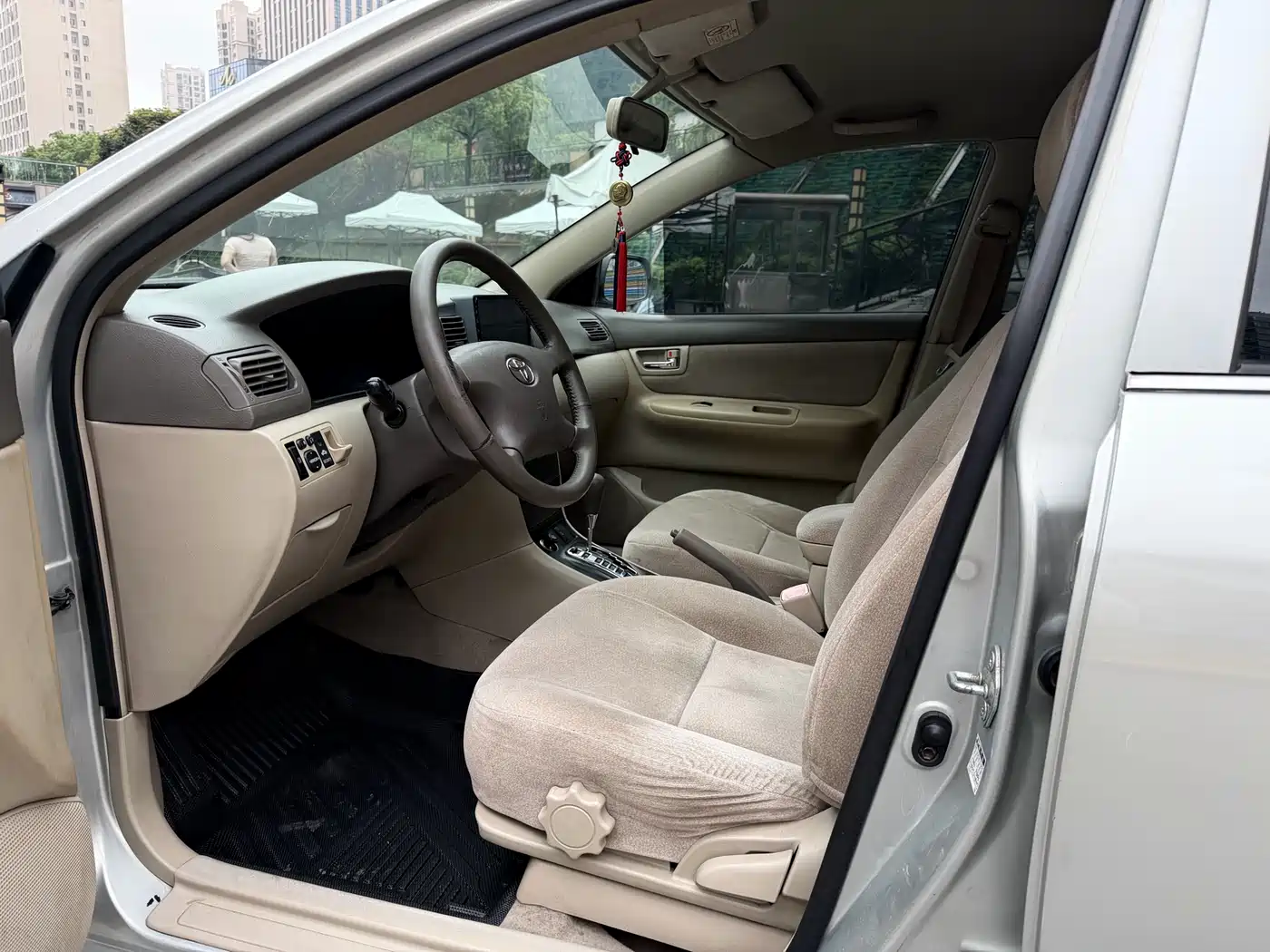 Toyota Corolla 2005 1.8L Automatic Anniversary Special Edition фото 8
