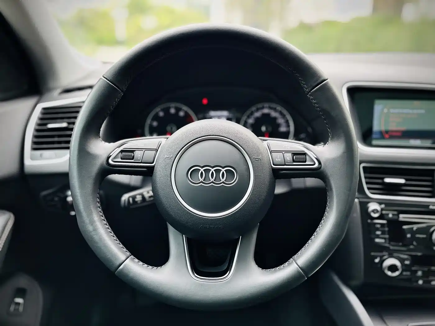 Audi Q5 2017 Plus 40 TFSI Technology фото 11