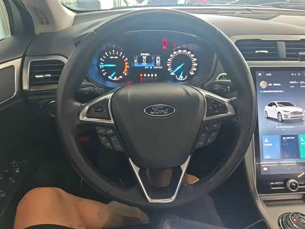 FORD MONDEO