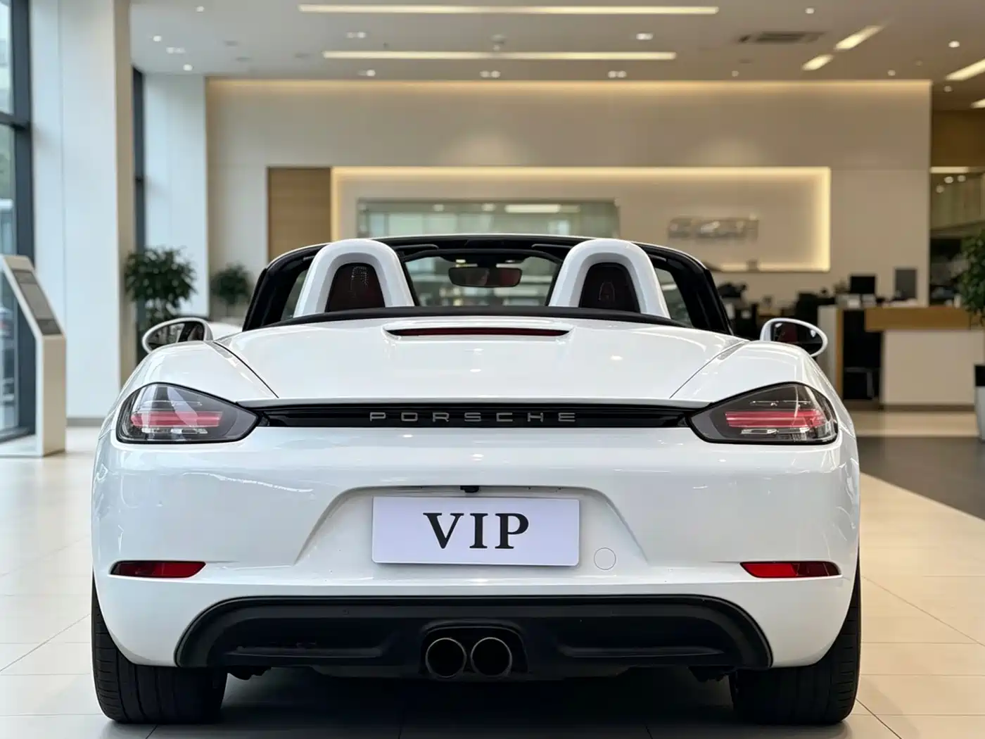 Porsche 718 2016 Boxster 2.0T фото 8