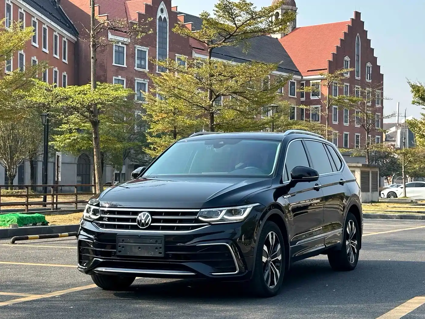 Volkswagen Tiguan L 2022 380TSI Automatic 4WD R-Line Flagship 7-Seater