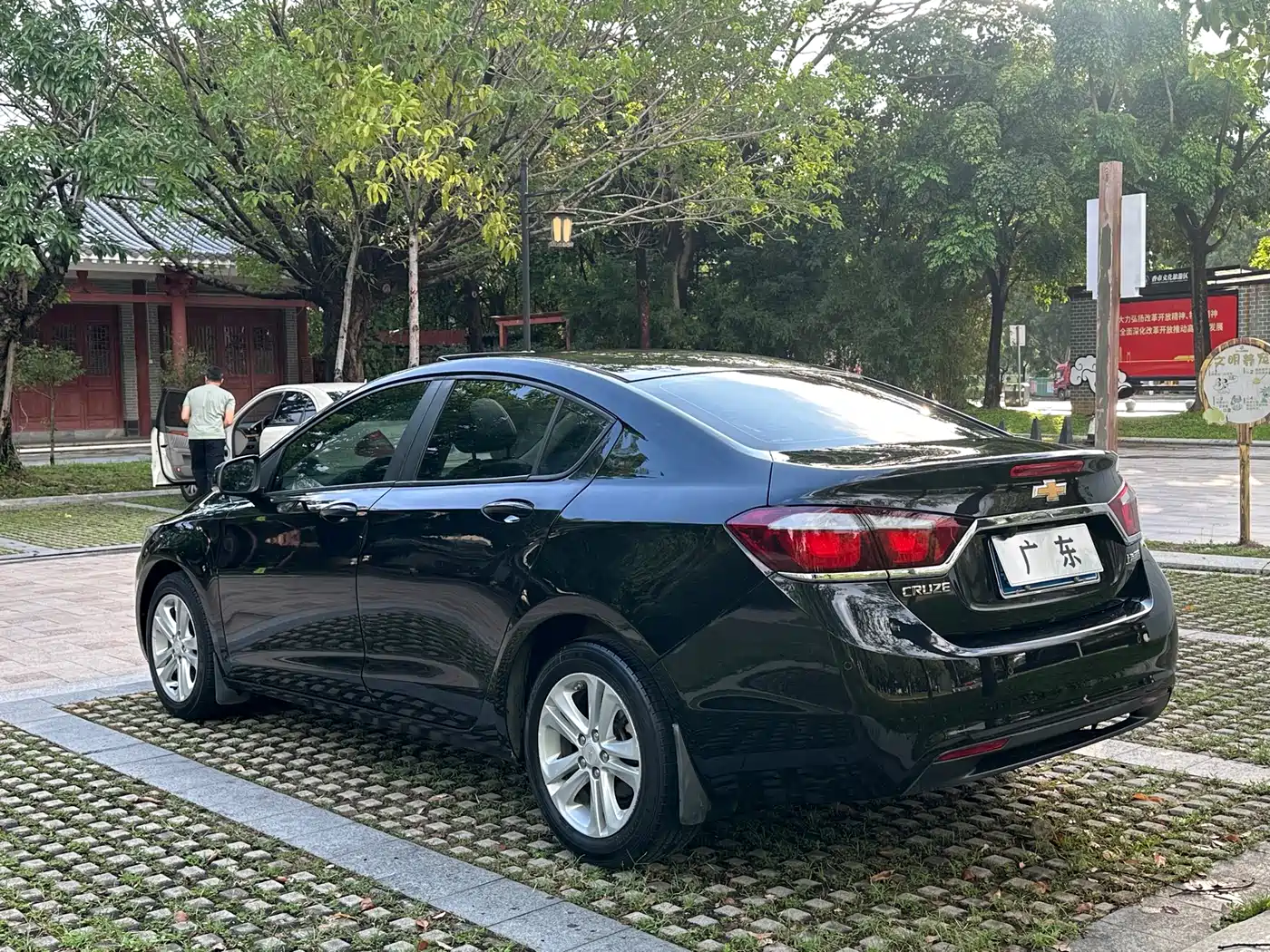 Chevrolet Cruze 2016 1.5L Automatic Luxury Edition фото 9