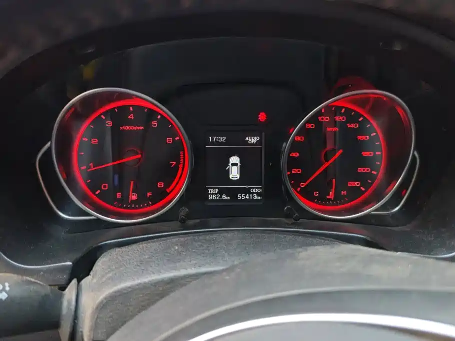 Hanteng Auto Hanteng X7 2017 2016 1.5T Manual Luxury Edition