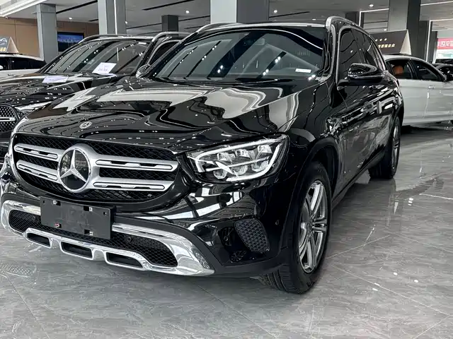 Mercedes-Benz Mercedes-Benz GLC 2021 GLC 260 L 4MATIC Sporty