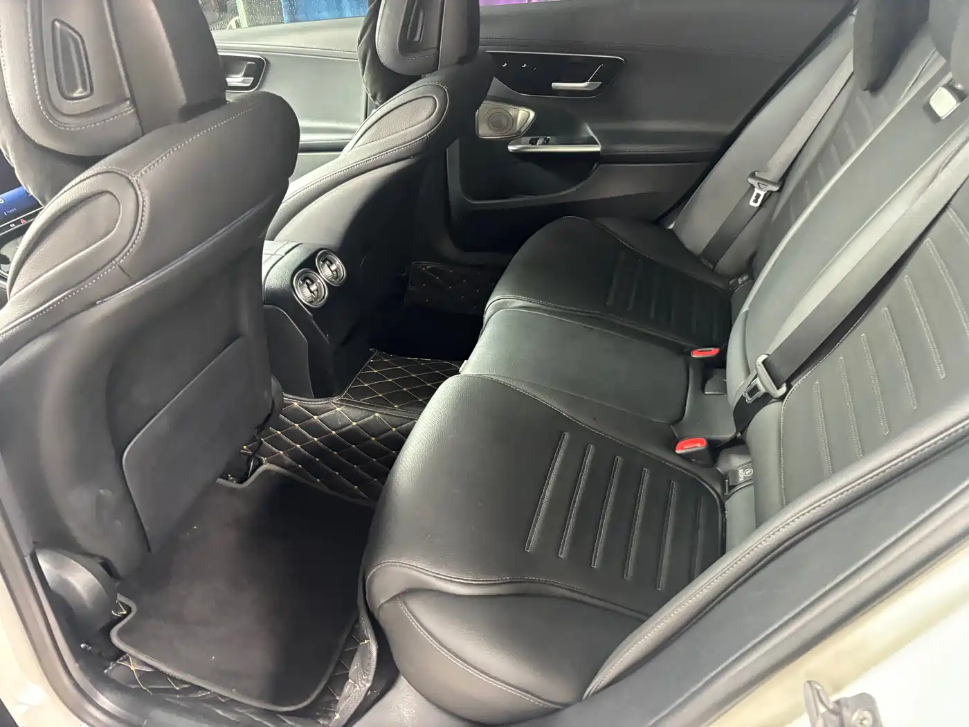 Mercedes-Benz C-Class 2025 C 260 L Sport Edition фото 7