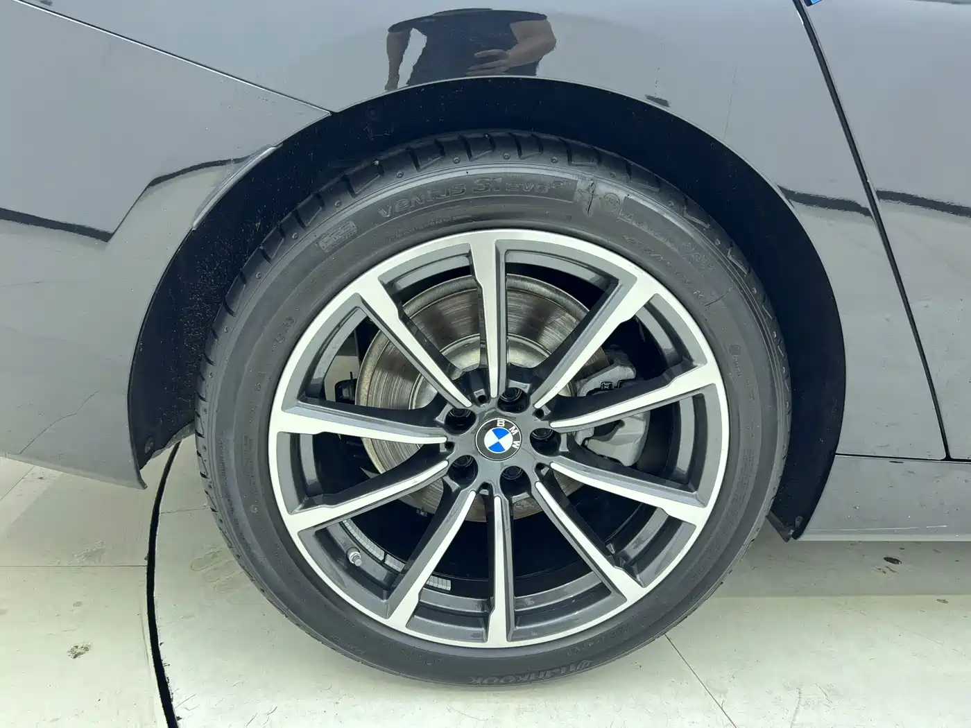 BMW 6 Series GT 2024 2022 Model 630i Luxury Design Package