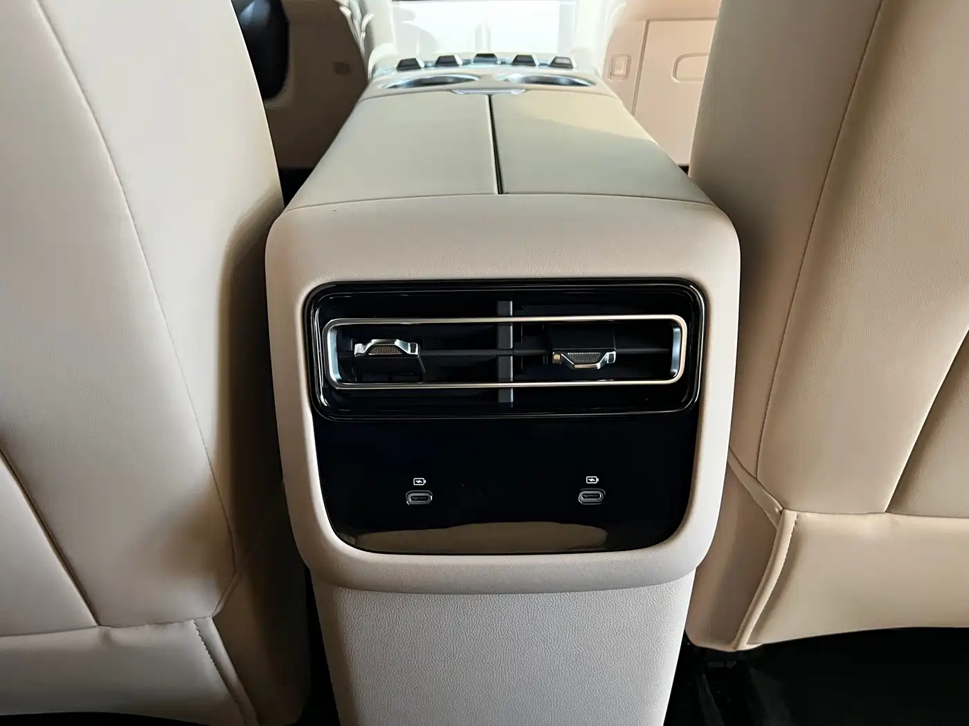 Jetour Shanhai L7 PLUS 2026 2025 220km Elite Edition 5-seater