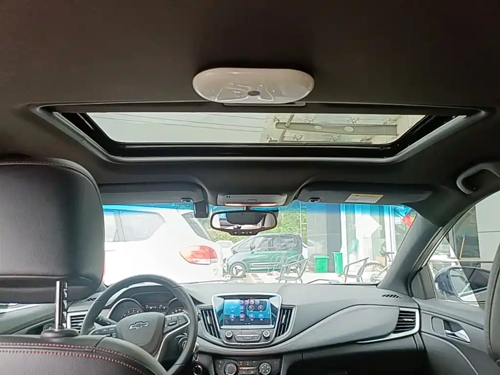 Chevrolet Monza 2019 RS 330T Auto Smooth Edition China VI фото 18