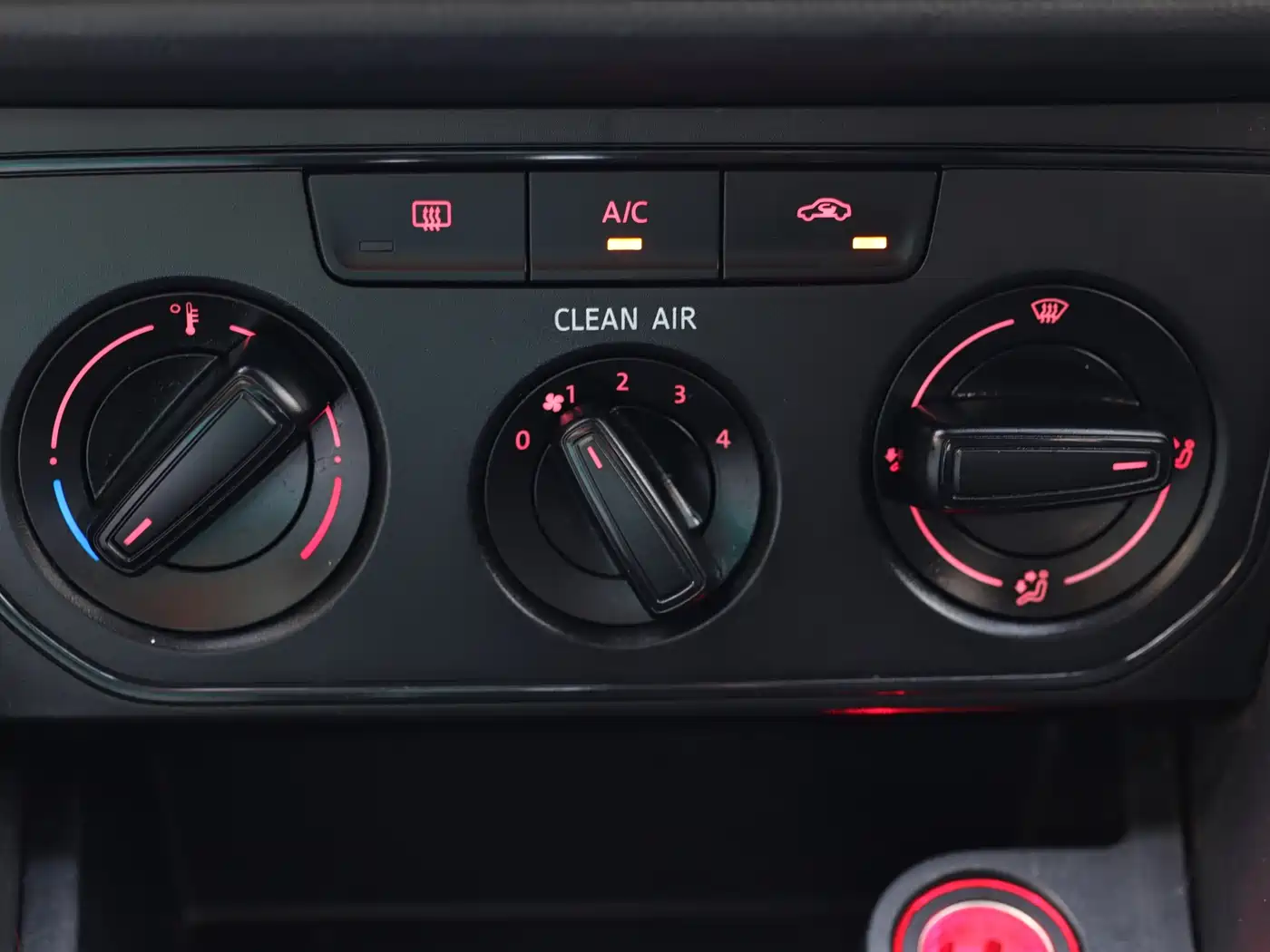 Volkswagen Lavida 2017 1.6L Automatic Trend Edition фото 14
