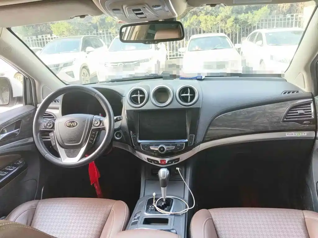 BYD S7 2019 2017 2.0T Auto Luxury