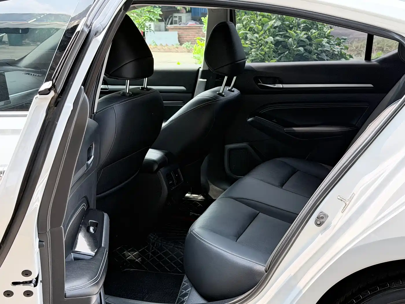 Nissan Teana 2025 2025 2.0L XL-TLS Delight Edition