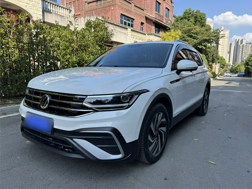 Similar car