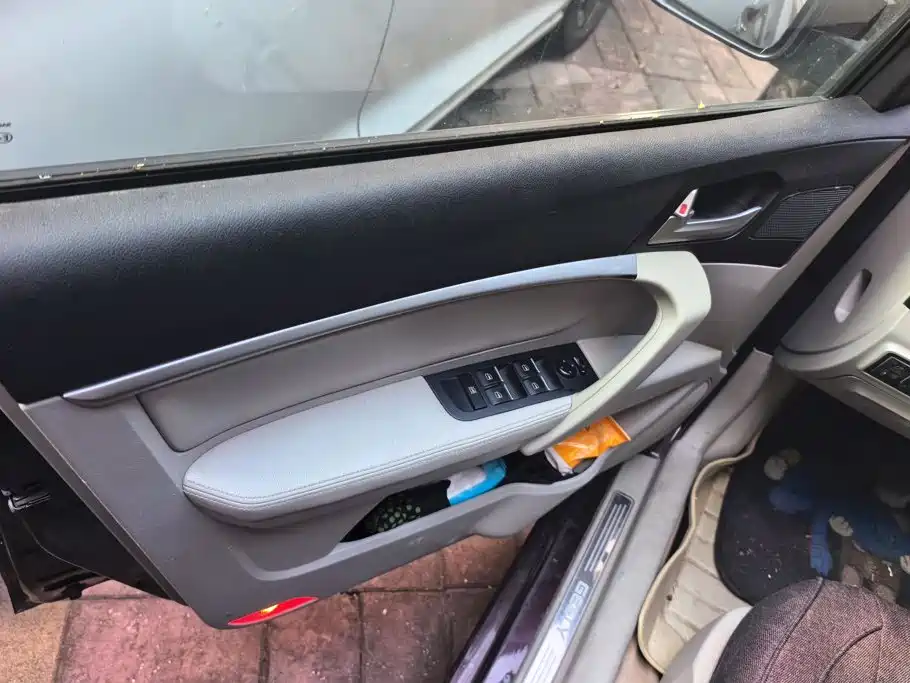 Geely Emgrand 2014 2014 Sedan 1.3T Manual Elite