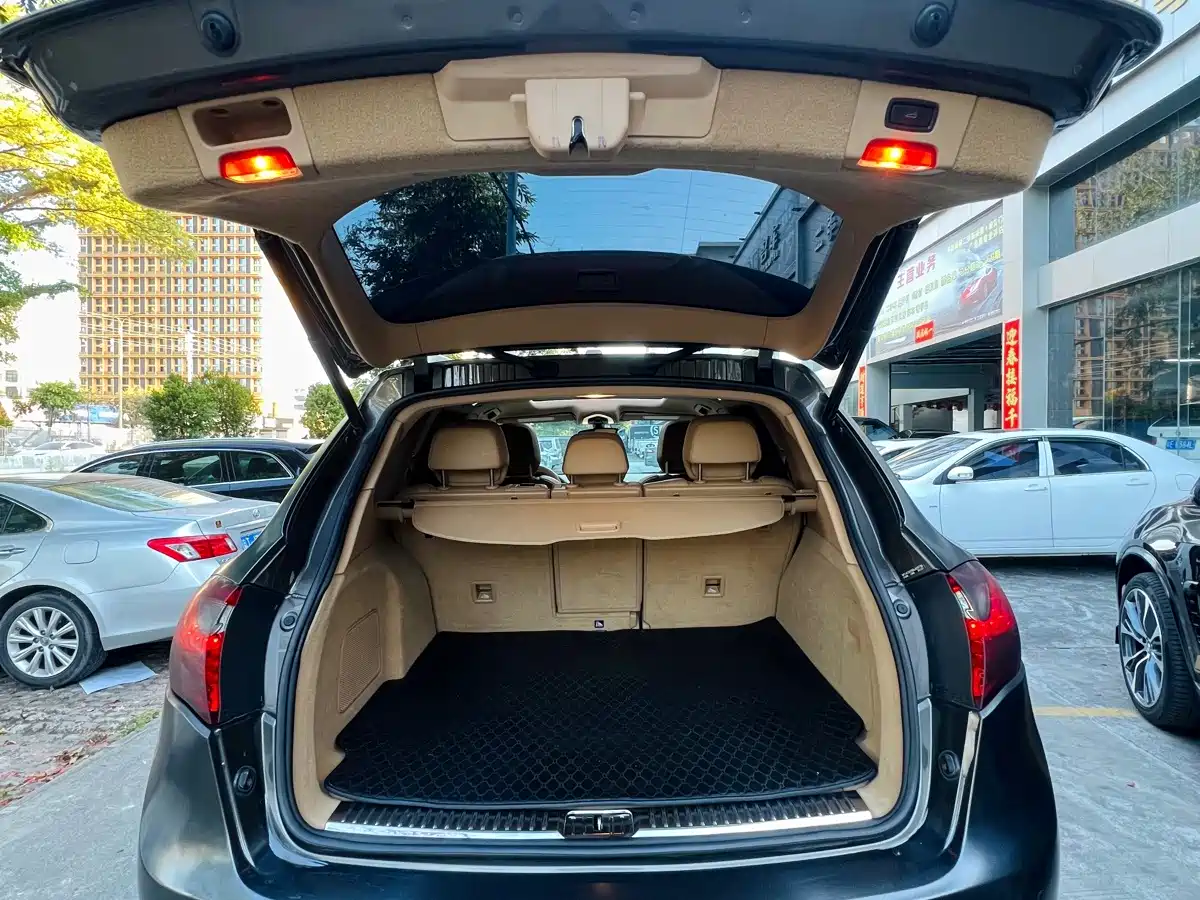 Фото 9 - Porsche Cayenne