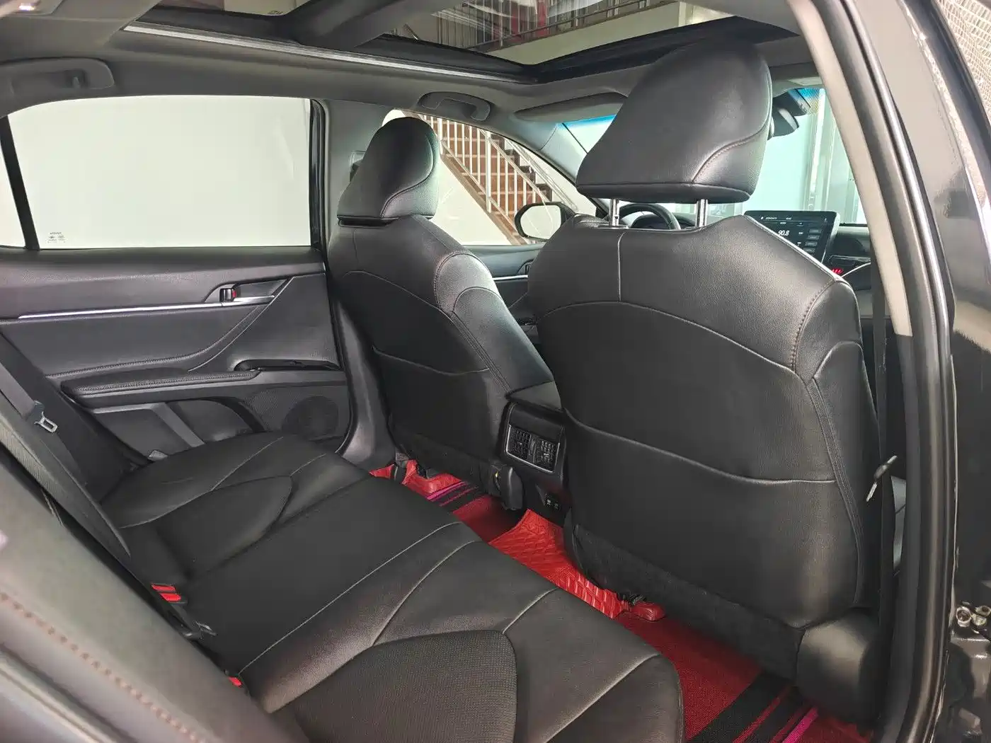 Toyota Camry 2021 2.5G Luxury Edition фото 7