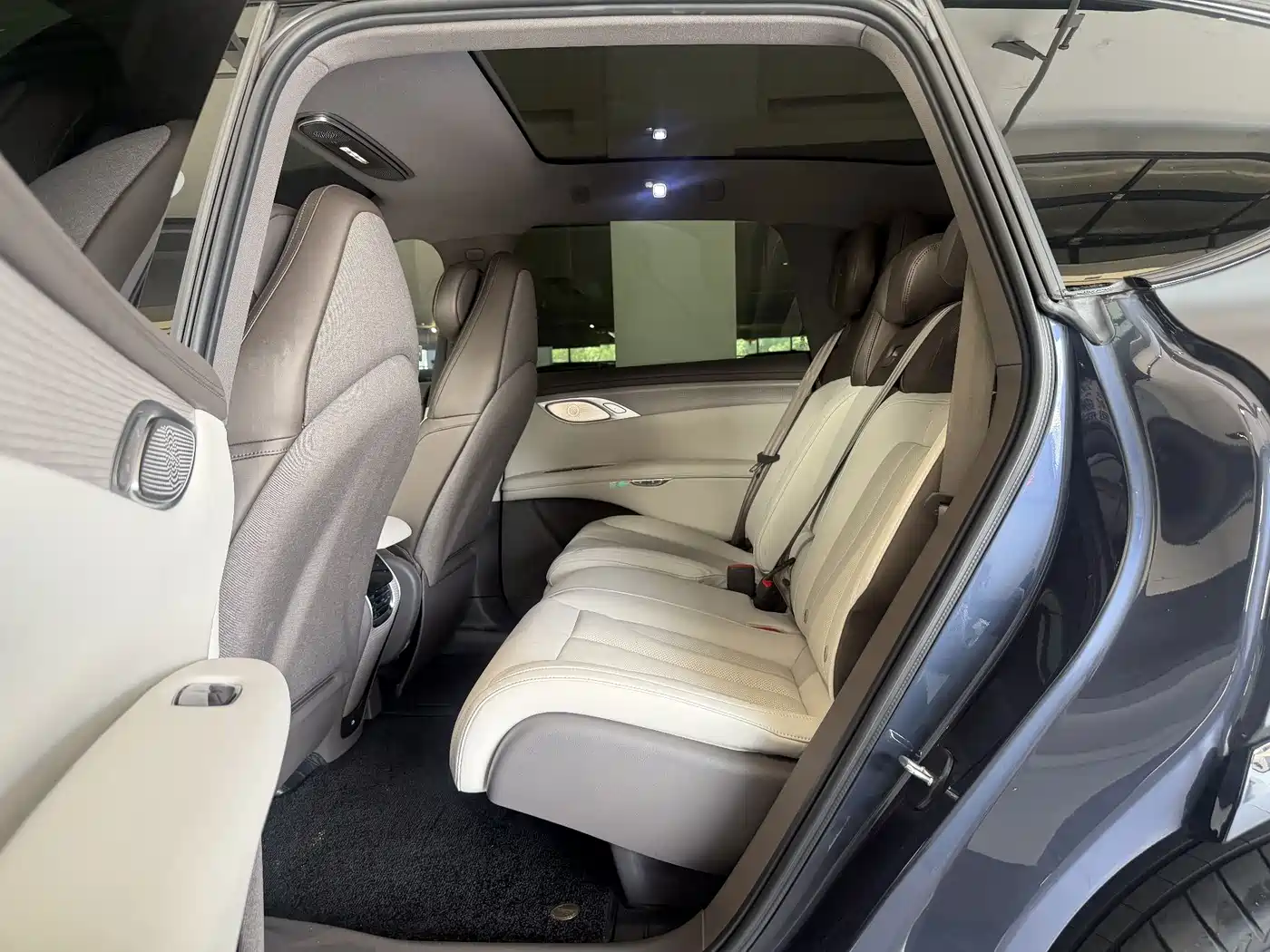 IM Motors IM LS7 2024 2023 Model 90kWh Elite RWD Edition