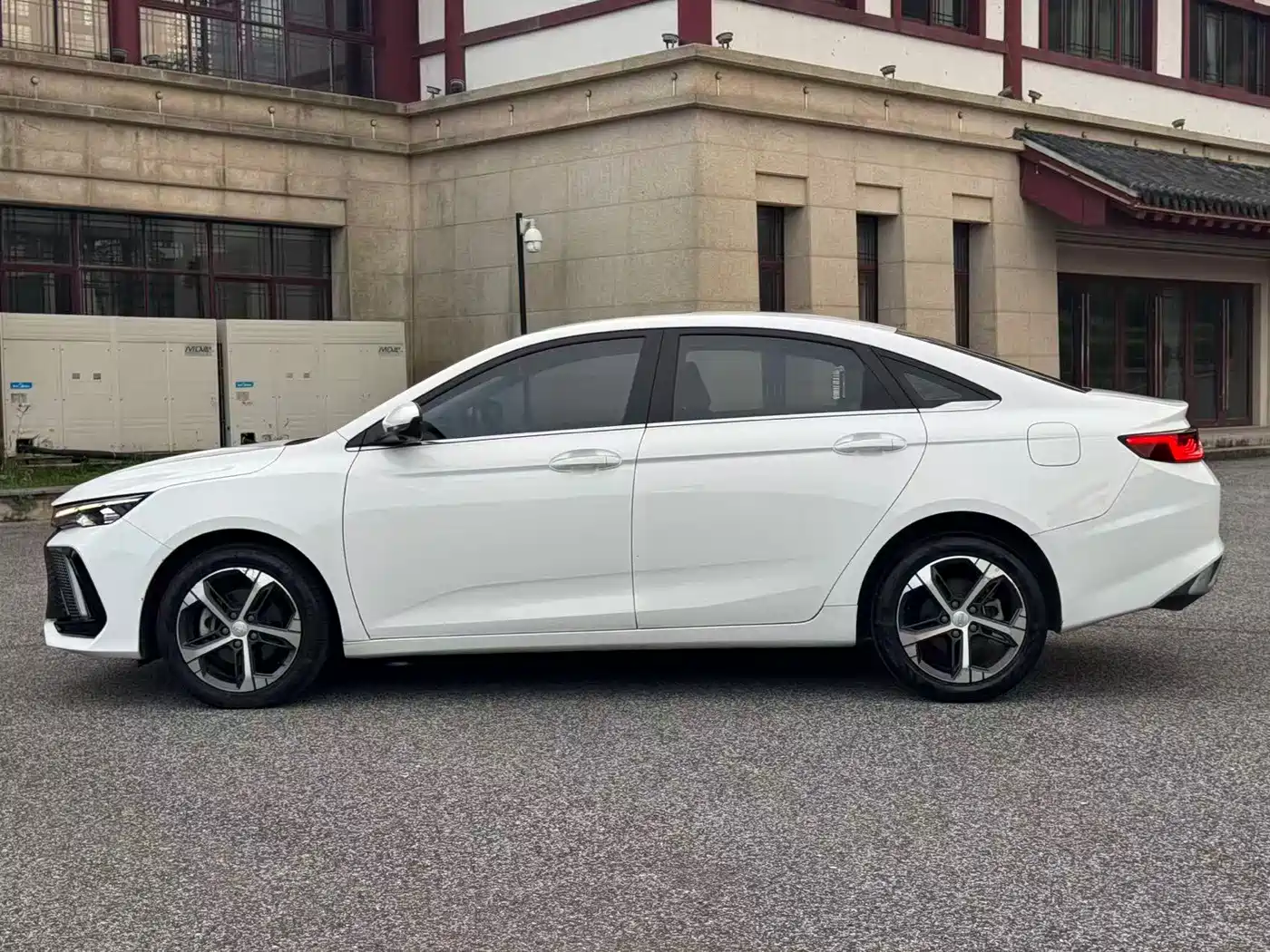 Geely Emgrand L 2022 2022 1.4T CVT Supreme