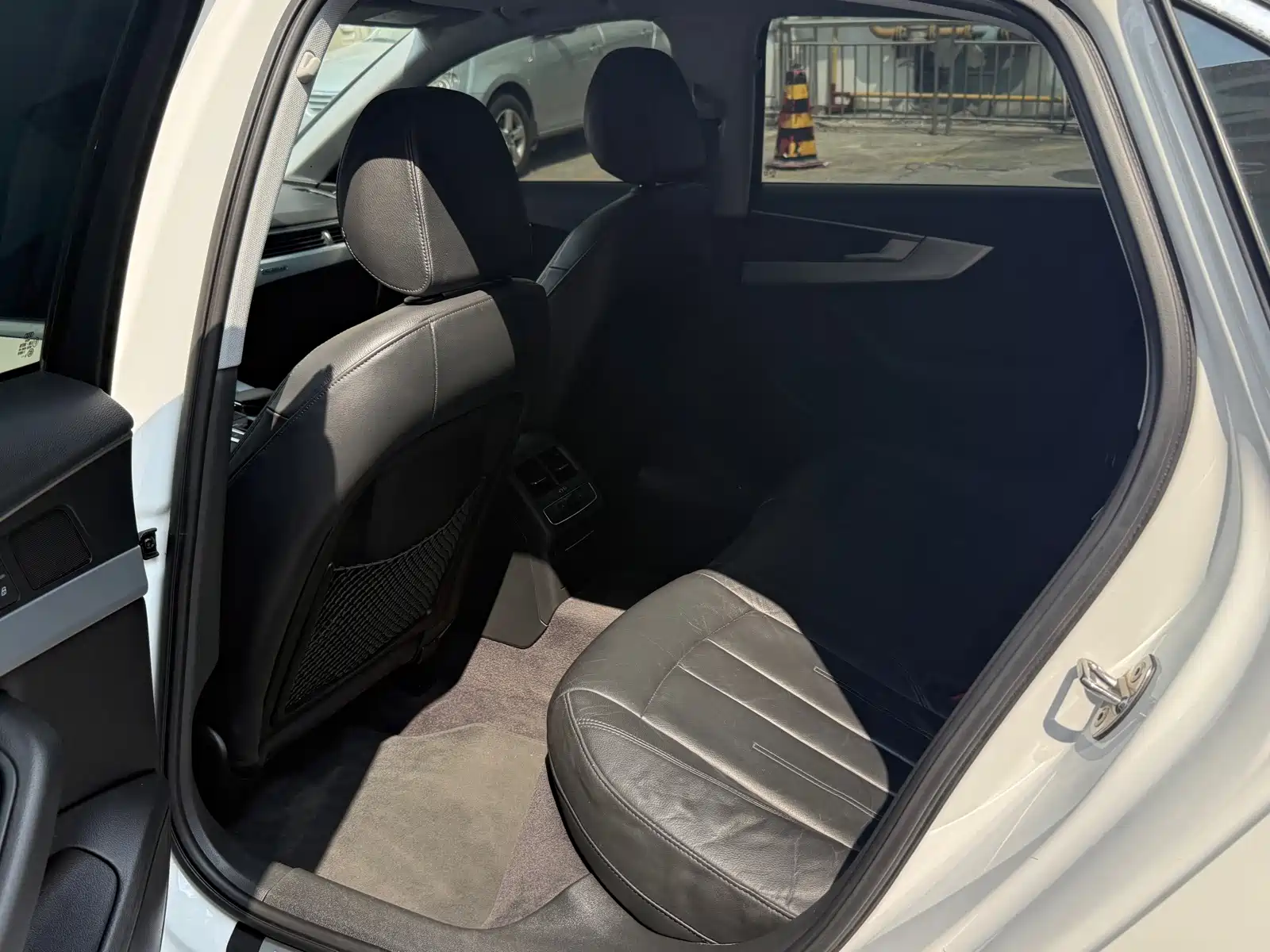 Фото 7 - Audi A4L
