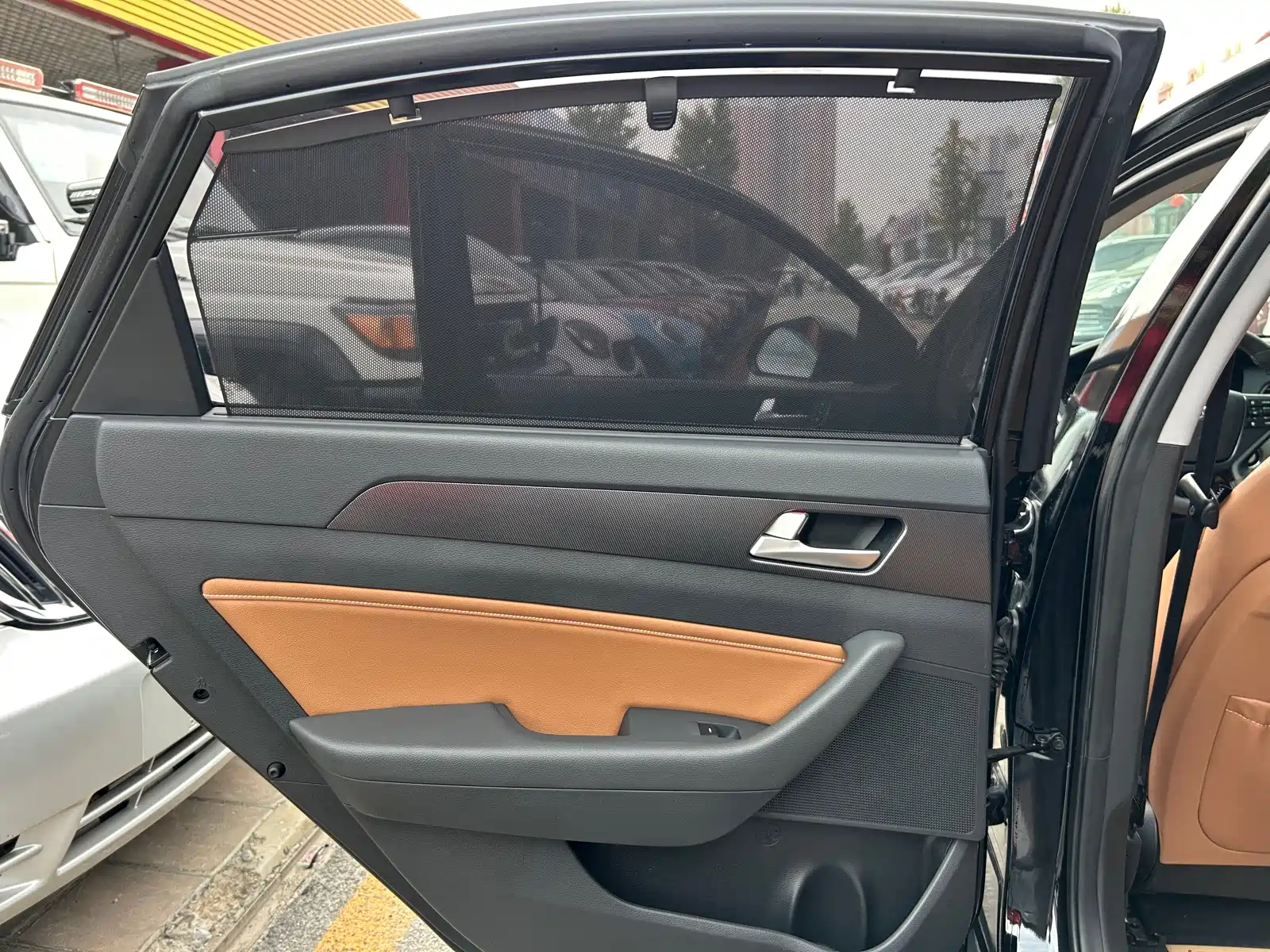 Photo 30 - Hyundai Sonata