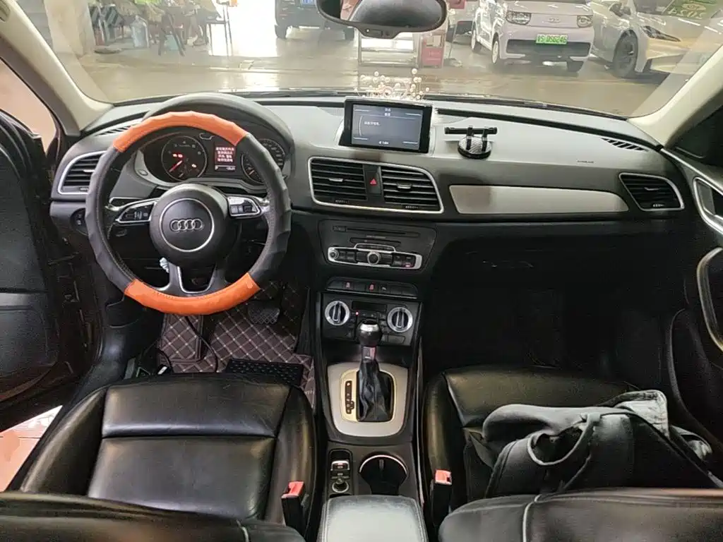 Фото 10 - Audi Q3