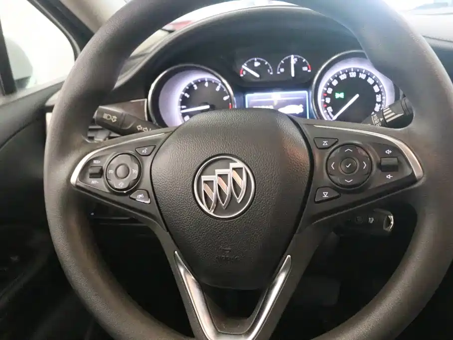 Photo 6 - Buick Verano