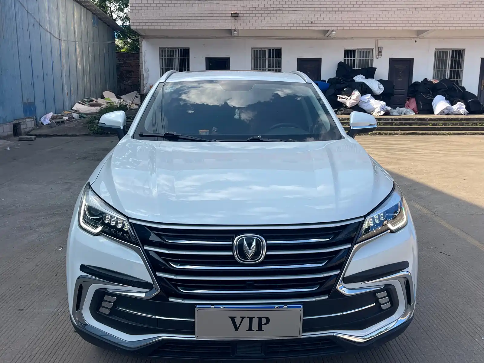 Фото 3 - Changan CS85
