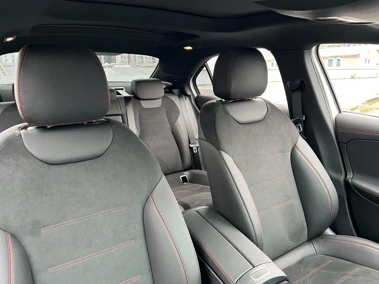Mercedes-Benz A-Class 2025 A 200 L Fashion Edition фото 6