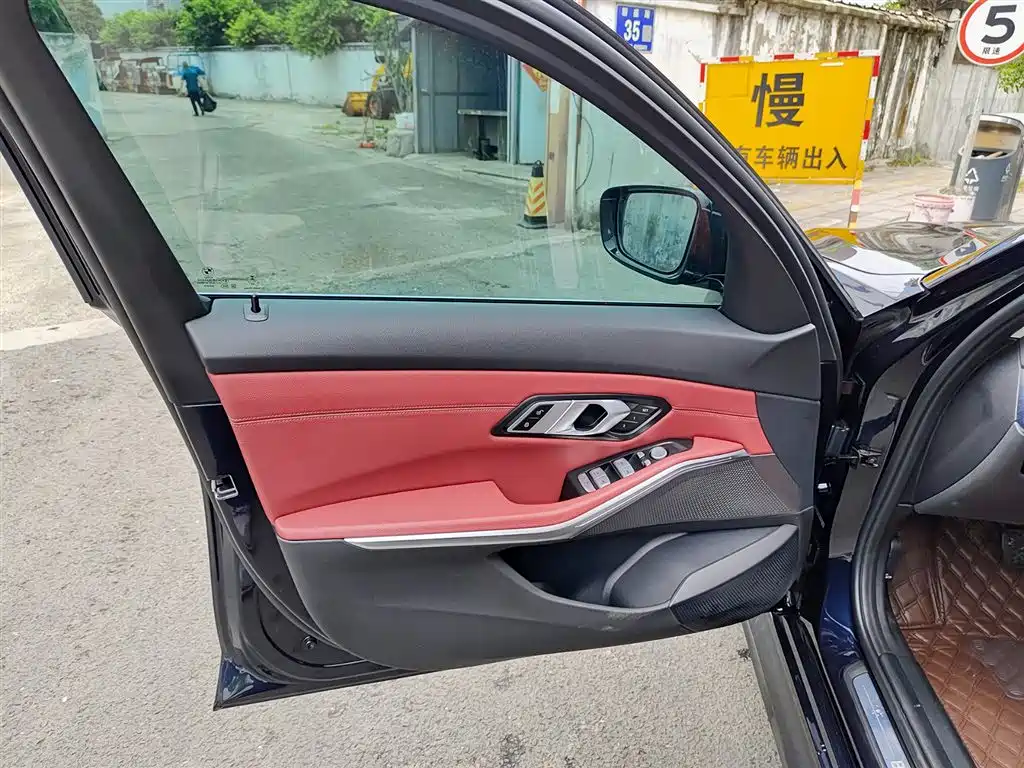 BMW i3 2024 eDrive 35 L фото 6