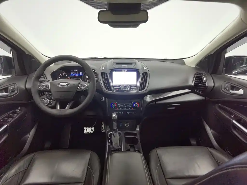 Фото 5 - Ford Kuga